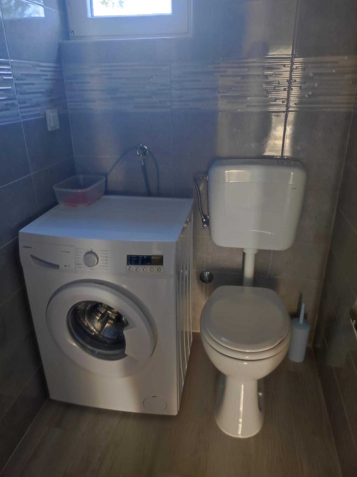 Gordana Apartmani Ljubač エクステリア 写真